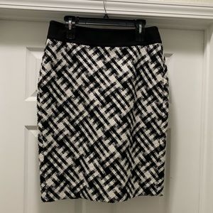 WHBM Black and White Tweed Skirt sz 10